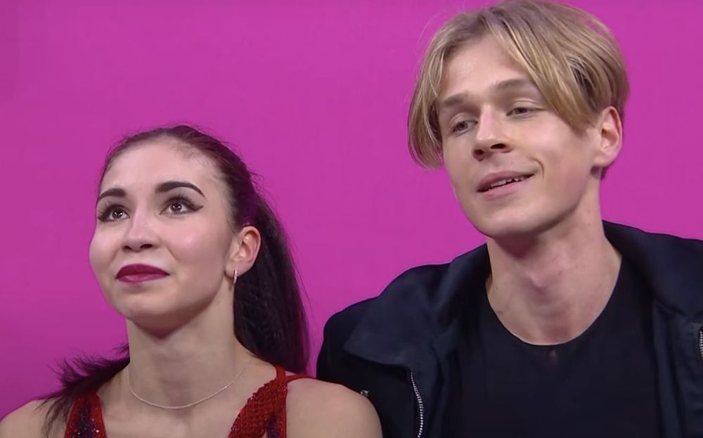 Диана Дэвис и Глеб Смолкин. Источник: официальная трансляция ISU