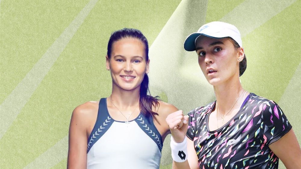 Вероника Кудерметова и Ангелина Калинина (слева направо)