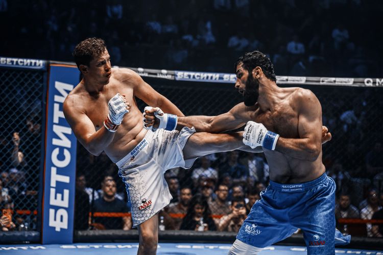 Омаргаджиев победил Пронина в главном бою БЕТСИТИ Fight Nights 137
