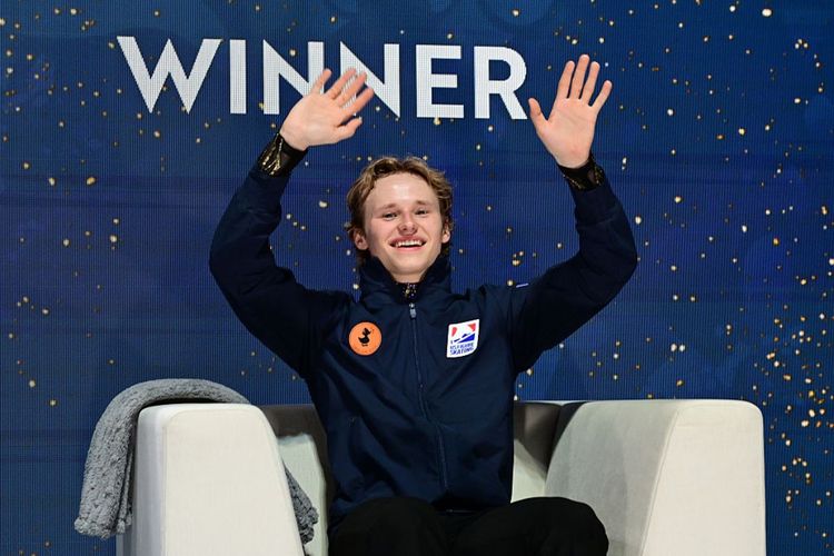 Малинин в третий раз подряд выиграл чемпионат мира по фигурному катанию