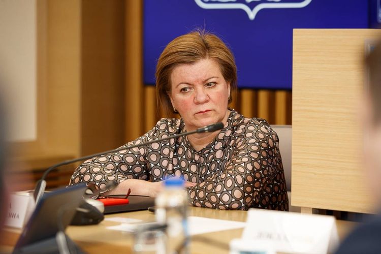 Лариса Лазутина