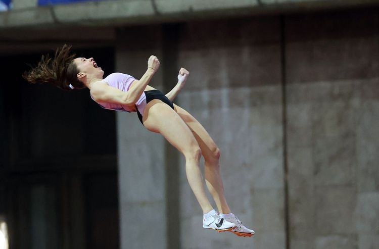 Более 100 млн рублей получили российские легкоатлеты за выполнение международных нормативов