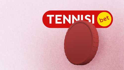 https://cdn.vedomosti-v2.prod.plat.agency/small_tennisi_freebet_d23e004a75.jpg